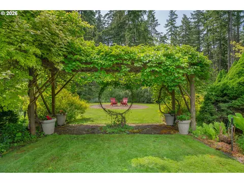 31338 Fox Hollow Rd, Eugene, OR 97405 photo 40