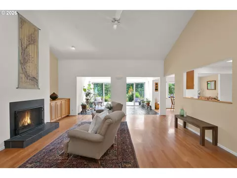 31338 Fox Hollow Rd, Eugene, OR 97405 photo 7