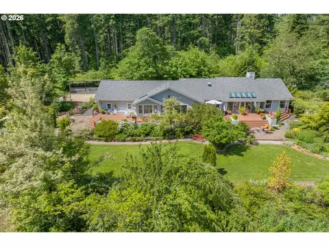 31338 Fox Hollow Rd, Eugene, OR 97405