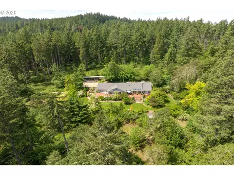 31338 Fox Hollow Rd, Eugene, OR 97405 photo 5