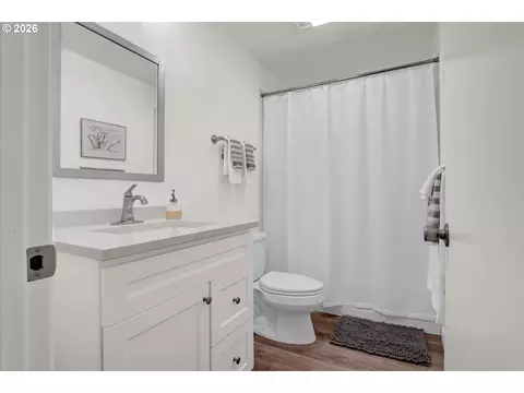 31338 Fox Hollow Rd, Eugene, OR 97405 photo 22