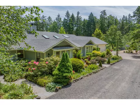 31338 Fox Hollow Rd, Eugene, OR 97405 photo 2