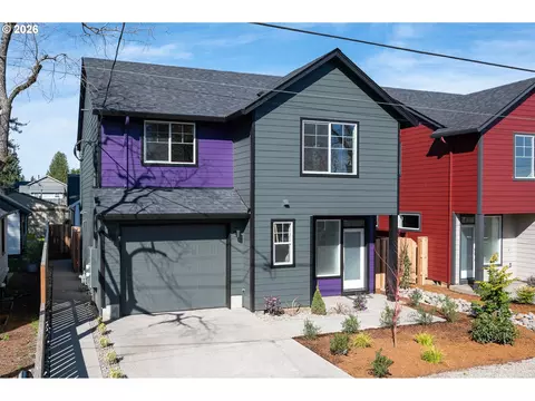 6215 SE Knapp St #A, Portland, OR 97206