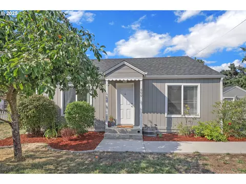 600 W N St, Springfield, OR 97477