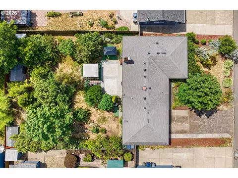 667 Archie St, Eugene, OR 97402 photo 41
