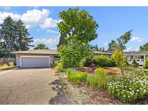 667 Archie St, Eugene, OR 97402 photo 3