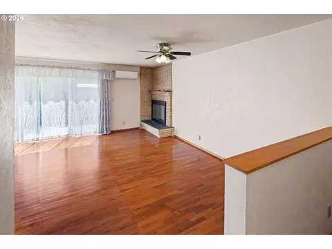 667 Archie St, Eugene, OR 97402 photo 10