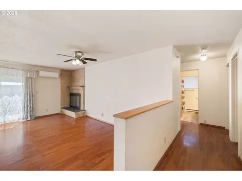 667 Archie St, Eugene, OR 97402 photo 11
