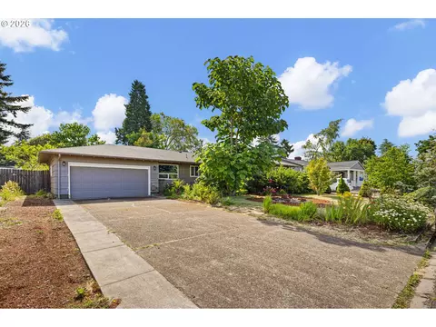 667 Archie St, Eugene, OR 97402 photo 2