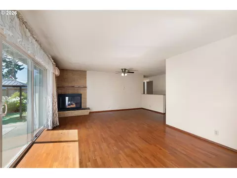 667 Archie St, Eugene, OR 97402 photo 13