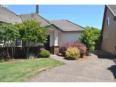 Exterior - 2063 Lake Wind Dr, Eugene, OR 97408 photo 5 of 7