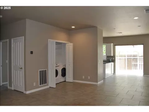 Other - 2063 Lake Wind Dr, Eugene, OR 97408 photo 5 of 6