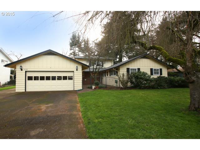 2972 Country Ln, Eugene, OR 97401 photo 1