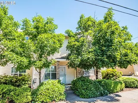 1032 NE Palmblad Dr #202, Gresham, OR 97030 photo 1