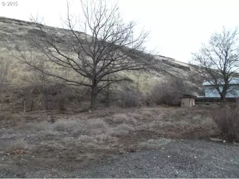 332 NE 44th, Pendleton, OR 97801 photo 1