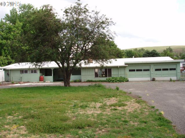 2802 NE Riverside Ave, Pendleton, OR 97801 photo 1