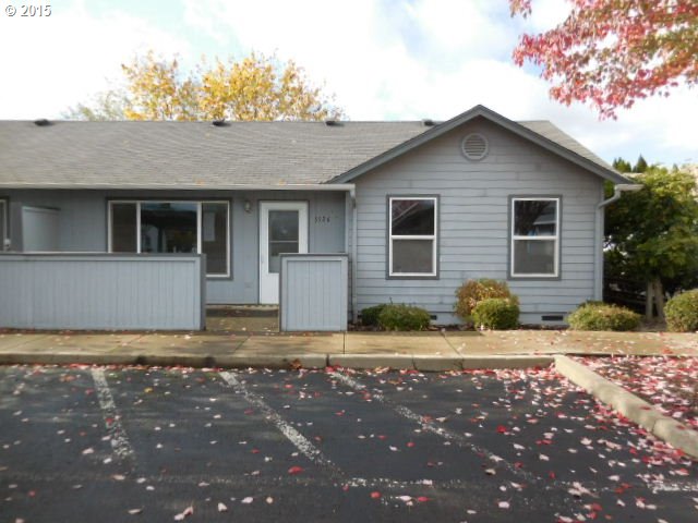 5526 E St, Springfield, OR 97478 photo 1
