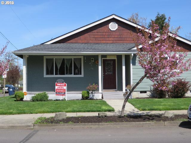 477 S 43rd St, Springfield, OR 97478 photo 1
