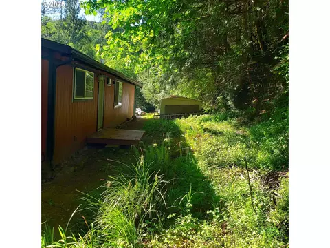 Exterior - 9247 Highway 126, Mapleton, OR 97453 photo 8 of 9