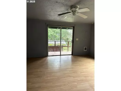 Living - 9247 Highway 126, Mapleton, OR 97453 photo 6 of 6