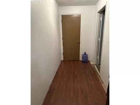 Entry Way - 9247 Highway 126, Mapleton, OR 97453 photo 1 of 2