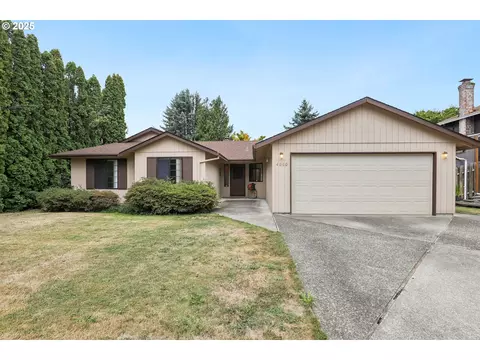 4060 SW 8th St, Gresham, OR 97030