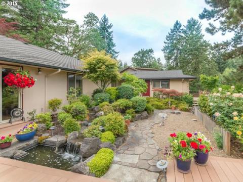 3585 Agate St, Eugene, OR 97405 photo 1