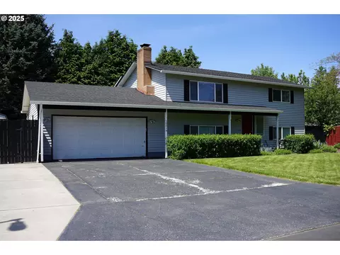 10014 NW 16th Ave, Vancouver, WA 98685