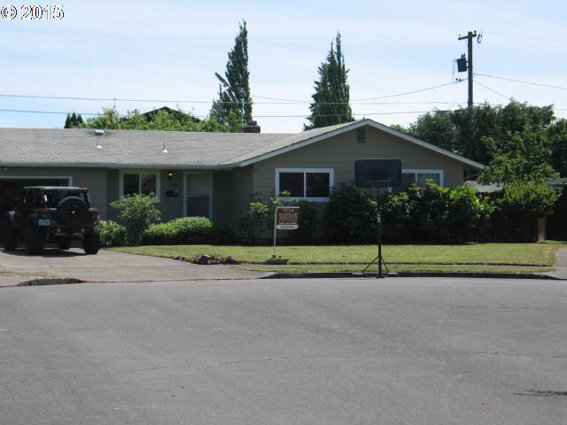 1049 Quinalt St, Springfield, OR 97477 photo 1