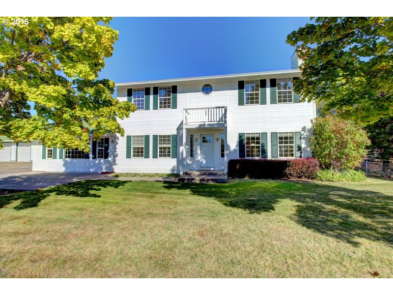 2710 Dodge Rd, Eagle Point, OR 97524 photo 1