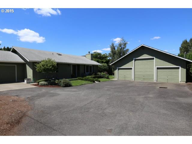 2233 Willona Dr, Eugene, OR 97401 photo 1