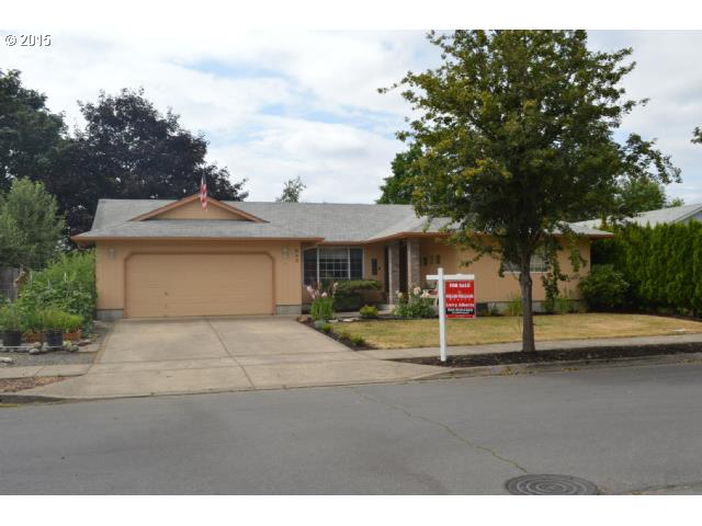 902 55th Pl, Springfield, OR 97478 photo 1