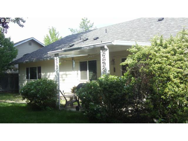 4076 Sabrena Ave, Eugene, OR 97404 photo 1