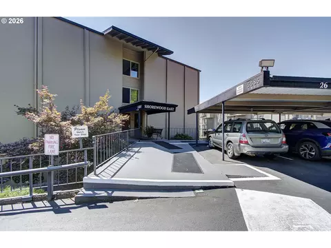 5585 Evergreen Blvd, Vancouver, WA 98661