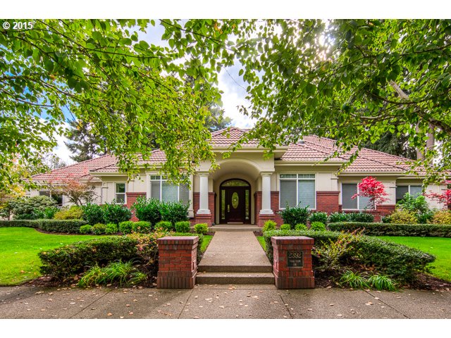2392 Park View Dr, Eugene, OR 97408 photo 1
