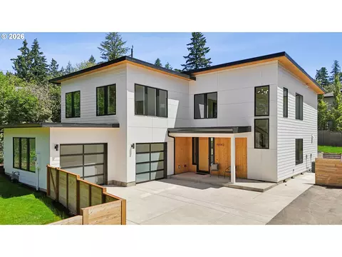 15592 Waluga Dr, Lake Oswego, OR 97035