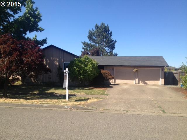 3647 Plumtree Dr, Eugene, OR 97402 photo 1