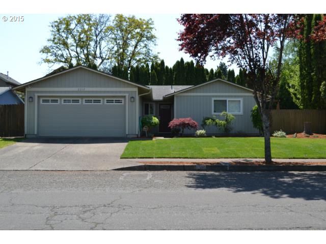 2062 SW 17th St, Gresham, OR 97080 photo 1