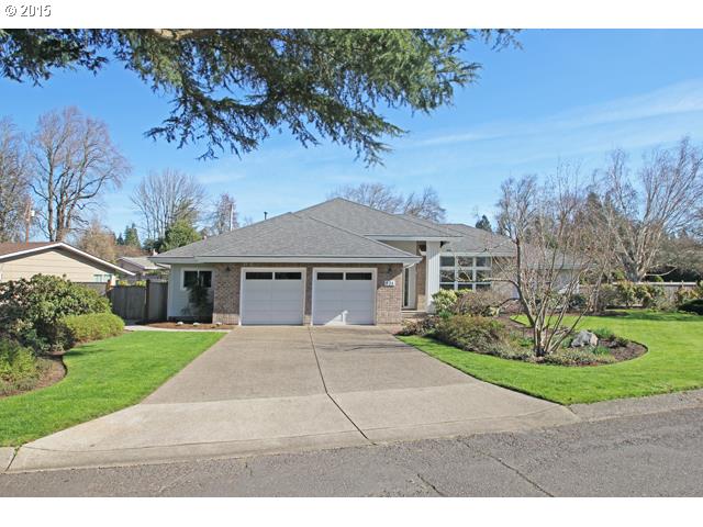 821 Lariat Dr, Eugene, OR 97401 photo 1