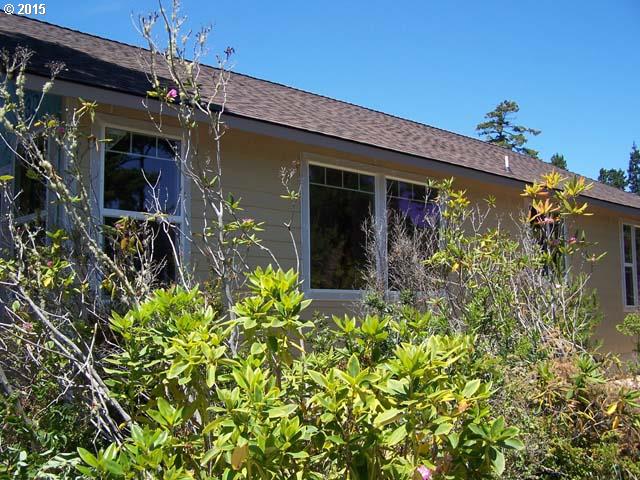 1988 Seabrook Ln, Florence, OR 97439 photo 1
