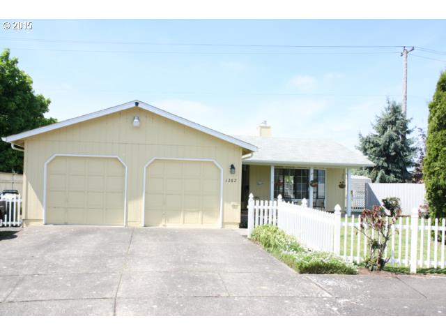 1262 Dola St, Eugene, OR 97402 photo 1