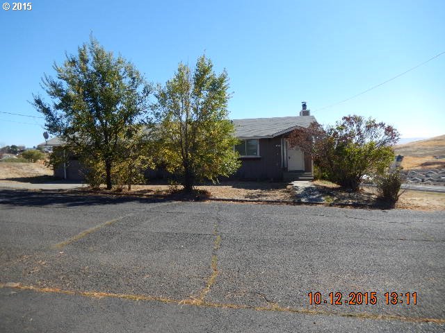 1700 SW Hailey Ave, Pendleton, OR 97801 photo 1