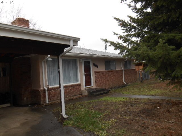 4106 NE Riverside Ave, Pendleton, OR 97801 photo 1