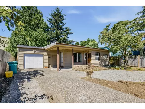 2415 SE 84th Ave, Portland, OR 97216