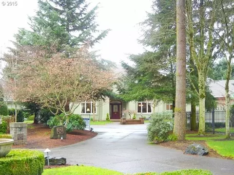 2341 Park View Dr, Eugene, OR 97408 photo 1