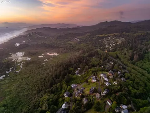 Terrace Dr, Neskowin, OR 97149