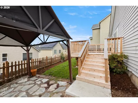 Exterior - 18307 Tupper Rd, Sandy, OR 97055 photo 5 of 6