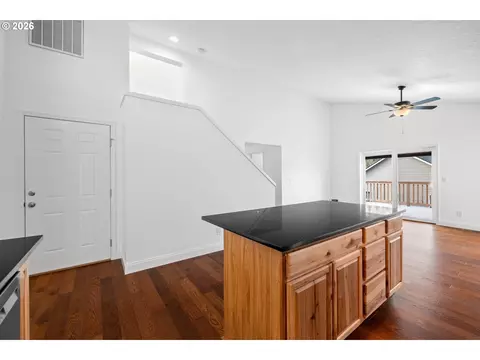 Living - 18307 Tupper Rd, Sandy, OR 97055 photo 1 of 4