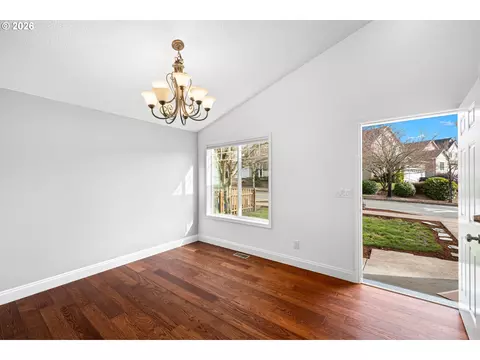 Entry Way - 18307 Tupper Rd, Sandy, OR 97055 photo 2 of 3