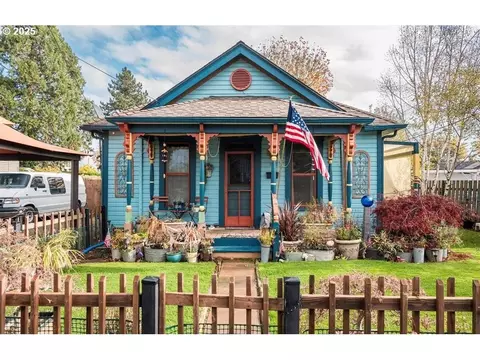 1150 SW Levens St, Dallas, OR 97338